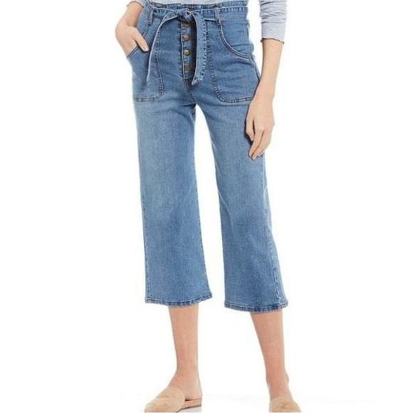 C&V Chelsea & Violet Women’s Blue Jeans Size 30 Stretch Cropped Button Fly Belt - Picture 1 of 9
